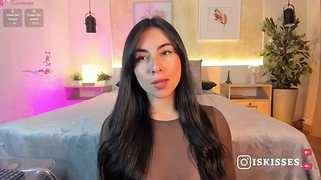 IsabellaSweet   online show from 04-15-26, 04:08