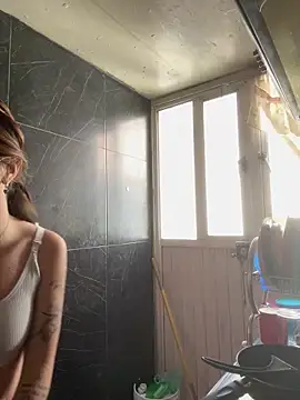 Snapshot of Winniedepootha chatting on 03-01-26, 07:27 Winniedepootha online show from 03-01-26, 07:27