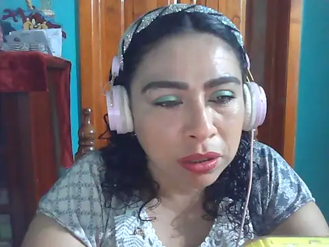 DalilahMx online show from 06-22-26, 06:16