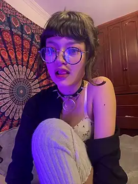 Snapshot of Miamhua-Cat- chatting on 02-14-26, 07:49 Miamhua-Cat- online show from 02-14-26, 07:49