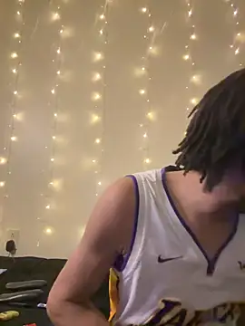 Snapshot of magic_man1085 chatting on 02-07-26, 07:56 magic man1085 online show from 02-07-26, 07:56