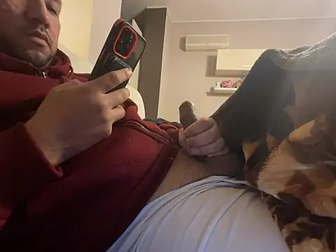 Snapshot of latinocalientehot chatting on 02-06-26, 09:07 latinocalientehot online show from 02-06-26, 09:07