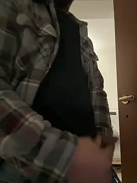 latinocalientehot online show from 04-10-26, 06:23