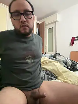 latinocalientehot online show from 07-15-26, 08:14