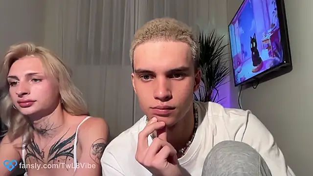 Snapshot of twl8vibe chatting on 02-06-26, 08:56 twl8vibe online show from 02-06-26, 08:56