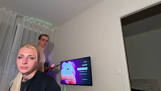 Snapshot of twl8vibe chatting on 02-18-26, 10:50 twl8vibe online show from 02-18-26, 10:50