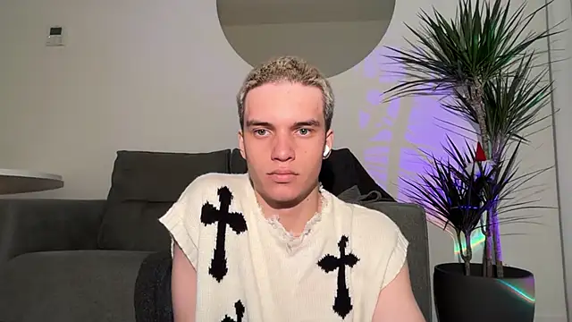 Snapshot of twl8vibe chatting on 02-20-26, 04:40 twl8vibe online show from 02-20-26, 04:40