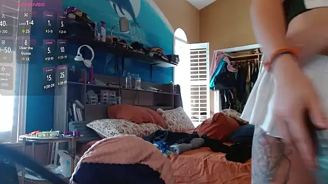 ahungkittykat online show from 06-12-26, 06:07