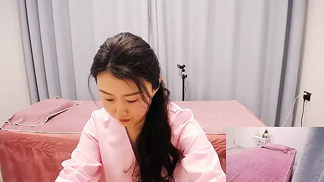 Snapshot of anne2026 chatting on 03-16-26, 01:55 anne2026 online show from 03-16-26, 01:55