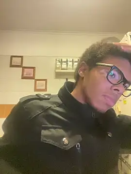 Snapshot of ELPikaPreta chatting on 02-02-26, 02:21 ELPikaPreta online show from 02-02-26, 02:21