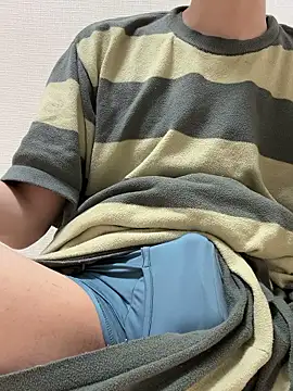 Snapshot of mumin08 chatting on 02-05-26, 11:15 mumin08 online show from 02-05-26, 11:15