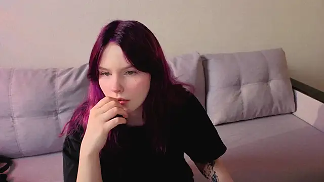 Julia Anis online show from 03-29-26, 01:05