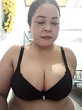 Snapshot of Baby-bigtits2026 chatting on 03-26-26, 02:22 Baby-bigtits2026 online show from 03-26-26, 02:22