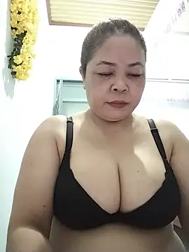 Snapshot of Baby-bigtits2026 chatting on 07-21-26, 10:39 Baby-bigtits2026 online show from 07-21-26, 10:39