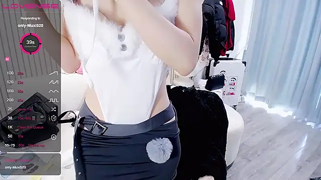 Snapshot of Muxi-destiny520 chatting on 02-13-26, 03:46 Muxi-destiny520 online show from 02-13-26, 03:46