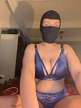 Snapshot of HelinHot chatting on 02-28-26, 09:05 HelinHot online show from 02-28-26, 09:05