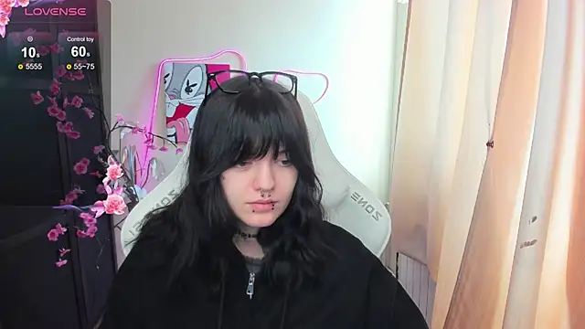 Emma Darkkk online show from 02-25-26, 04:22