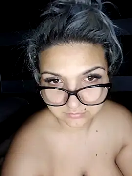 LollaHeart online show from 02-04-26, 11:42