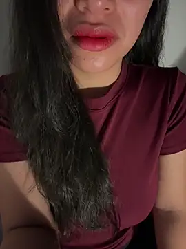 Snapshot of QuynhAnh_2k1 chatting on 02-22-26, 09:24 QuynhAnh 2k1 online show from 02-22-26, 09:24