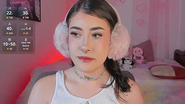 Snapshot of Tamara_uwu chatting on 02-21-26, 11:28 Tamara uwu online show from 02-21-26, 11:28