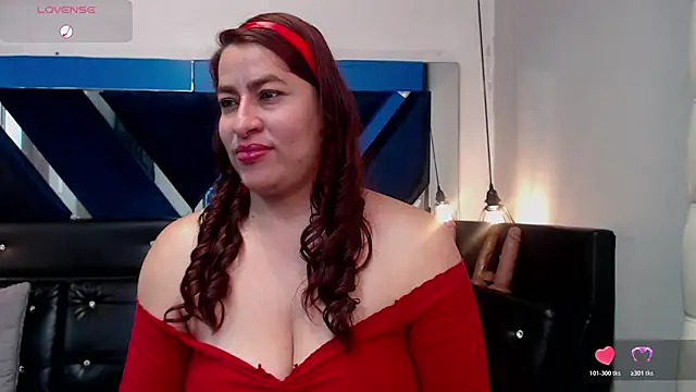Snapshot of Alison-mar chatting on 06-18-26, 07:29 Alison-mar online show from 06-18-26, 07:29