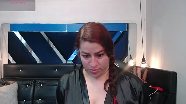 Snapshot of Alison-mar chatting on 07-17-26, 07:30 Alison-mar online show from 07-17-26, 07:30