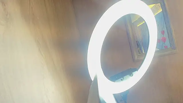 Snapshot of Berchy_tf chatting on 02-15-26, 01:41 Berchy tf online show from 02-15-26, 01:41