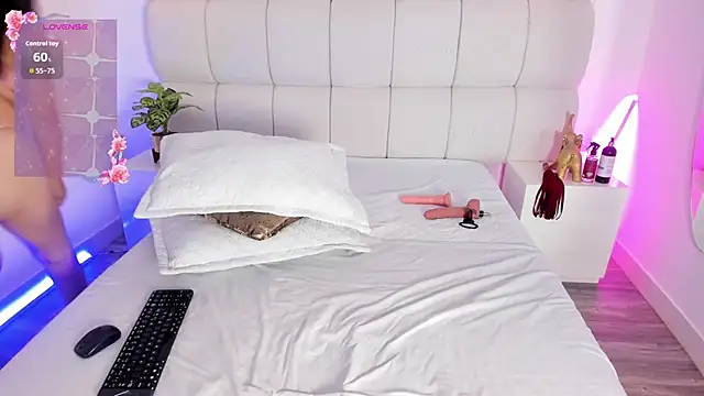 Snapshot of Dakota_Hills chatting on 02-19-26, 07:21 Dakota Hills online show from 02-19-26, 07:21