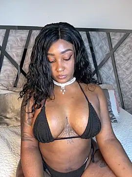 Snapshot of Denise_wolfe21 chatting on 02-04-26, 06:03 Denise wolfe21 online show from 02-04-26, 06:03