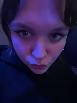 Snapshot of Lika__Sweeet chatting on 02-23-26, 11:02 Lika Sweeet online show from 02-23-26, 11:02