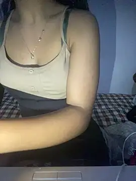 Snapshot of Nour-Lina chatting on 02-18-26, 06:09 Nour-Lina online show from 02-18-26, 06:09