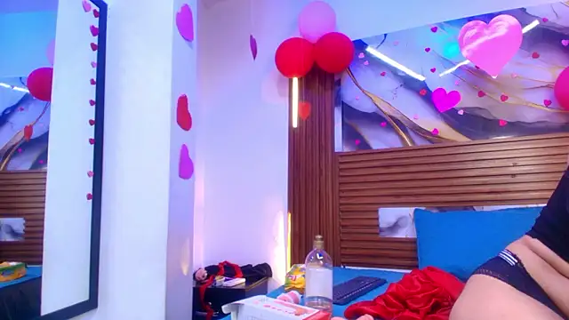 Snapshot of crystal_love08 chatting on 02-20-26, 07:14 crystal love08 online show from 02-20-26, 07:14