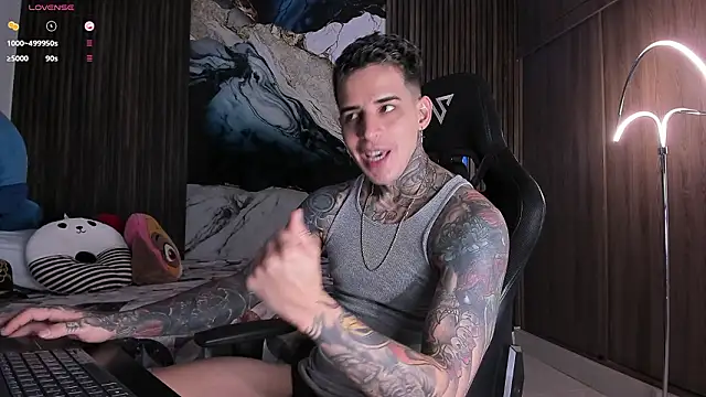 Snapshot of trisstann_ chatting on 03-17-26, 04:43 trisstann online show from 03-17-26, 04:43