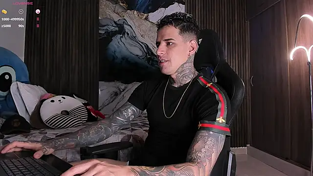 Snapshot of trisstann_ chatting on 03-25-26, 04:35 trisstann online show from 03-25-26, 04:35