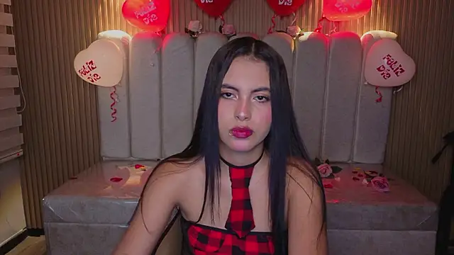 Perla lovely  online show from 02-14-26, 12:46
