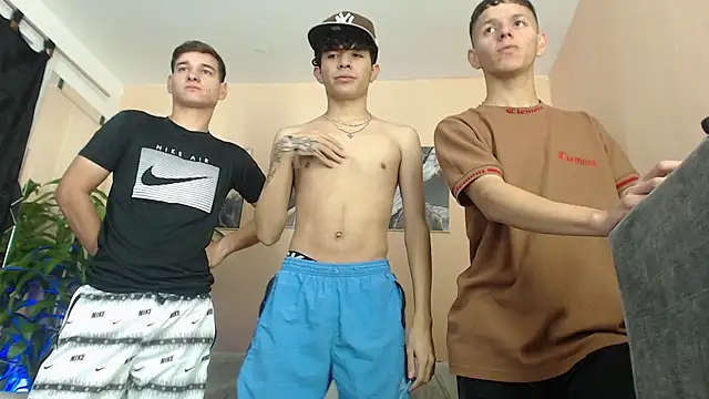 Snapshot of DesiresOfOlympus_ chatting on 02-02-26, 10:30 DesiresOfOlympus online show from 02-02-26, 10:30