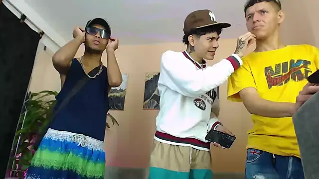 Snapshot of DesiresOfOlympus_ chatting on 02-12-26, 11:22 DesiresOfOlympus online show from 02-12-26, 11:22