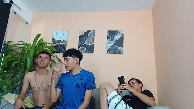 Snapshot of DesiresOfOlympus_ chatting on 02-15-26, 08:16 DesiresOfOlympus online show from 02-15-26, 08:16