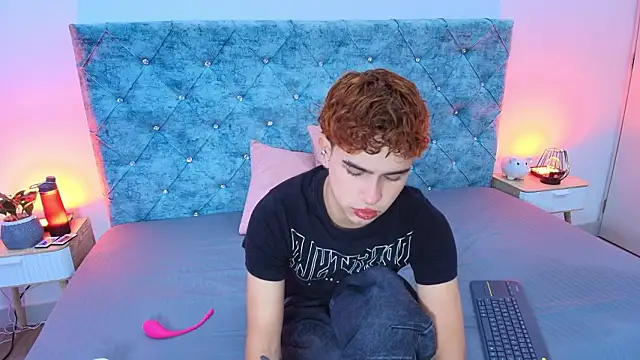 Snapshot of ryan_onFire chatting on 03-20-26, 11:26 ryan onFire online show from 03-20-26, 11:26