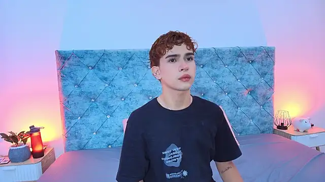 Snapshot of ryan_onFire chatting on 03-21-26, 01:37 ryan onFire online show from 03-21-26, 01:37