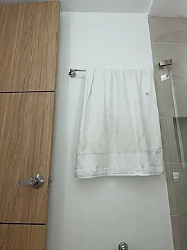 Chel   online show from 04-13-26, 06:02