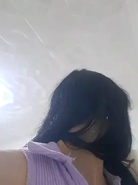 Snapshot of Maitebigboobs chatting on 02-04-26, 11:09 Maitebigboobs online show from 02-04-26, 11:09