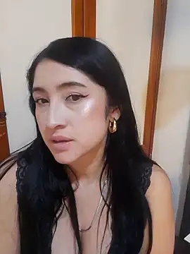 Snapshot of Maitebigboobs chatting on 02-15-26, 01:46 Maitebigboobs online show from 02-15-26, 01:46