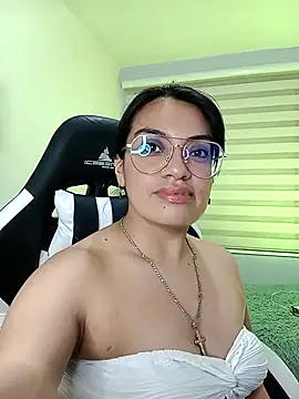 Snapshot of Arany_ chatting on 03-04-26, 01:00 Arany online show from 03-04-26, 01:00