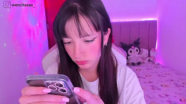 Snapshot of wenn_ chatting on 02-17-26, 12:07 wenn online show from 02-17-26, 12:07