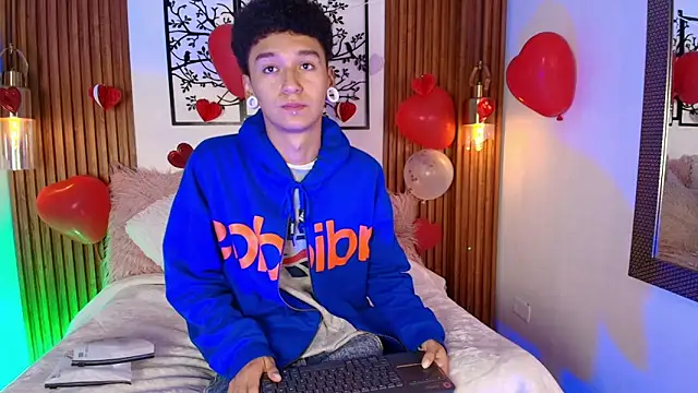 Snapshot of David_Banks_ chatting on 02-16-26, 12:34 David Banks online show from 02-16-26, 12:34