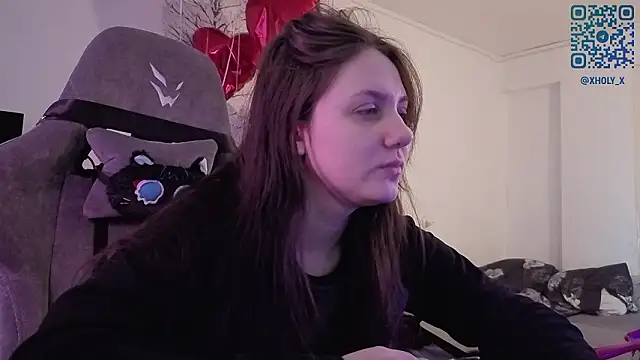 Snapshot of Holy_Kveta chatting on 02-25-26, 03:27 Holy Kveta online show from 02-25-26, 03:27