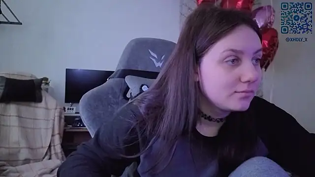 Snapshot of Holy_Kveta chatting on 02-28-26, 03:40 Holy Kveta online show from 02-28-26, 03:40