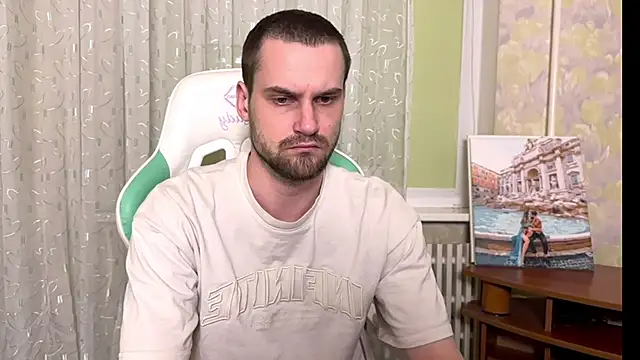 Snapshot of Cari__ chatting on 03-02-26, 07:32 Cari online show from 03-02-26, 07:32