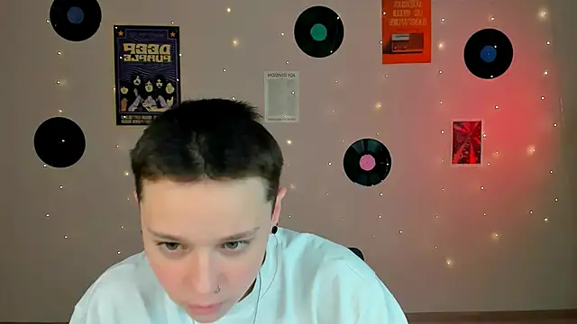 Snapshot of emi_fade chatting on 02-02-26, 09:30 emi fade online show from 02-02-26, 09:30